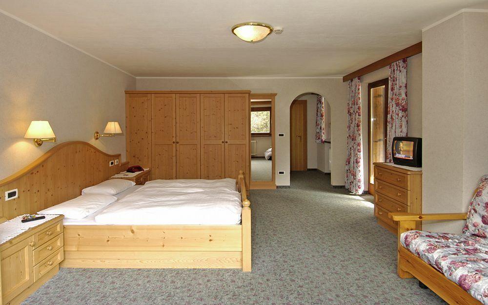 Hotel Monte Paraccia Al Plan di Mareo Buitenkant foto